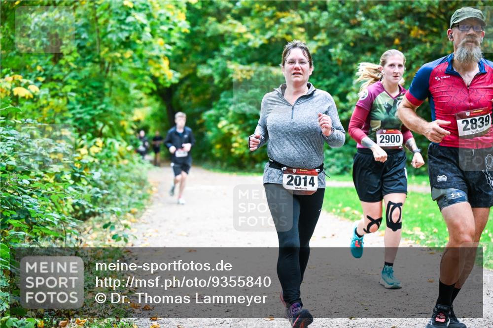 12.10.2025 - Bramfelder Halbmarathon 2025 Dr. Thomas Lammeyer http://msf.ph/oto/9355840 12.10.2025 10:54:59 Laufen 2014, 2900, 2839 meine-sportfotos.de