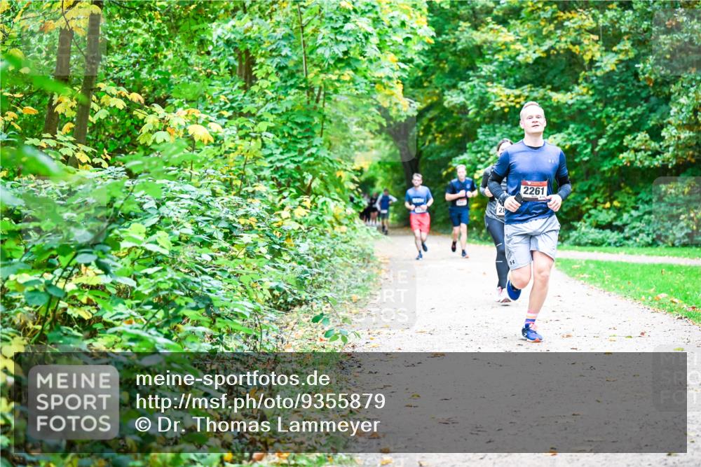 12.10.2025 - Bramfelder Halbmarathon 2025 Dr. Thomas Lammeyer http://msf.ph/oto/9355879 12.10.2025 10:55:08 Laufen 2261 meine-sportfotos.de