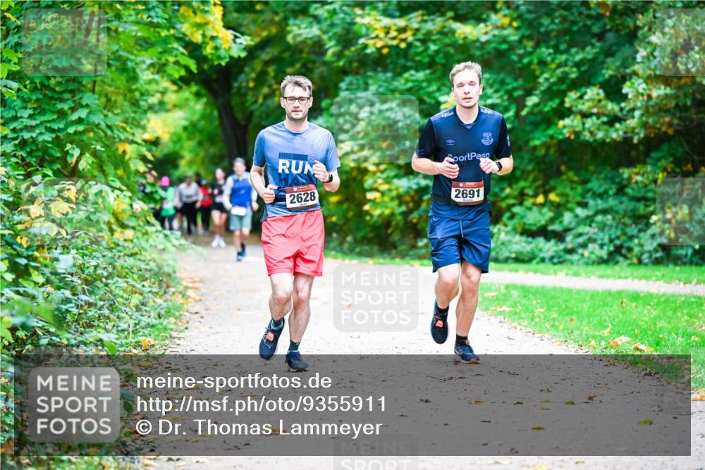 12.10.2025 - Bramfelder Halbmarathon 2025 Dr. Thomas Lammeyer http://msf.ph/oto/9355911 12.10.2025 10:55:14 Laufen 2024, 2628, 2691 meine-sportfotos.de