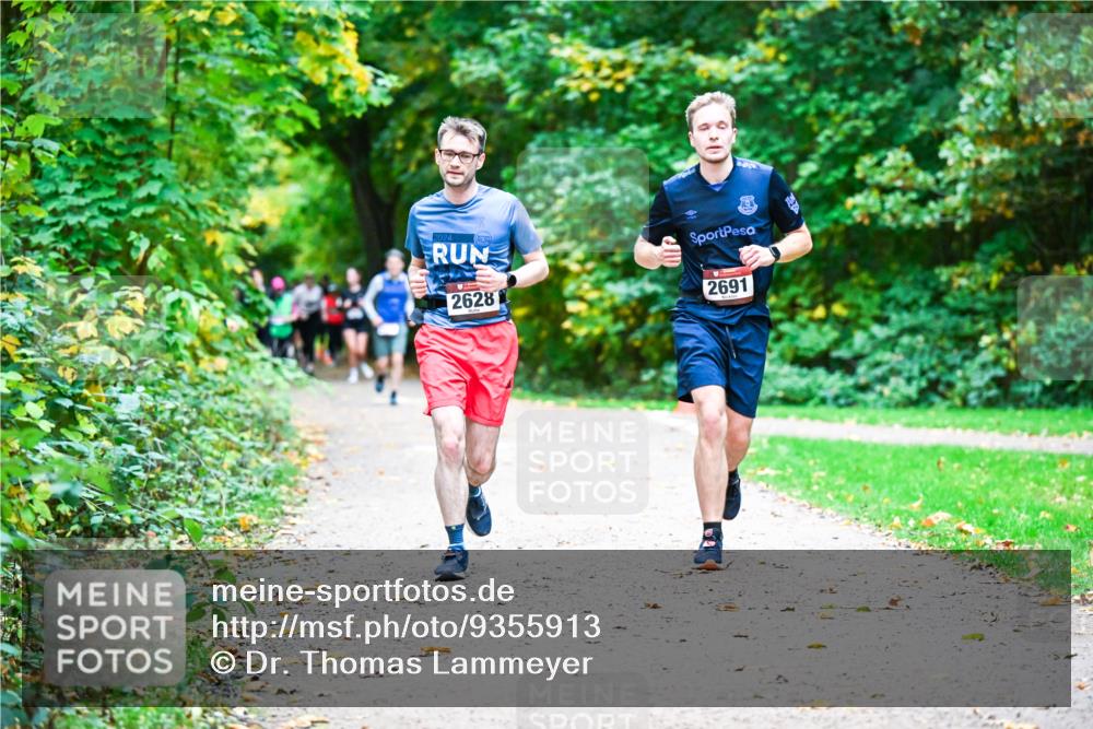 12.10.2025 - Bramfelder Halbmarathon 2025 Dr. Thomas Lammeyer http://msf.ph/oto/9355913 12.10.2025 10:55:14 Laufen 2024, 2628, 2691 meine-sportfotos.de