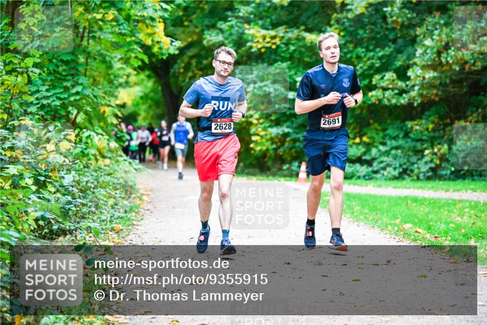 12.10.2025 - Bramfelder Halbmarathon 2025 Dr. Thomas Lammeyer http://msf.ph/oto/9355915 12.10.2025 10:55:14 Laufen 2024, 2628, 2691 meine-sportfotos.de