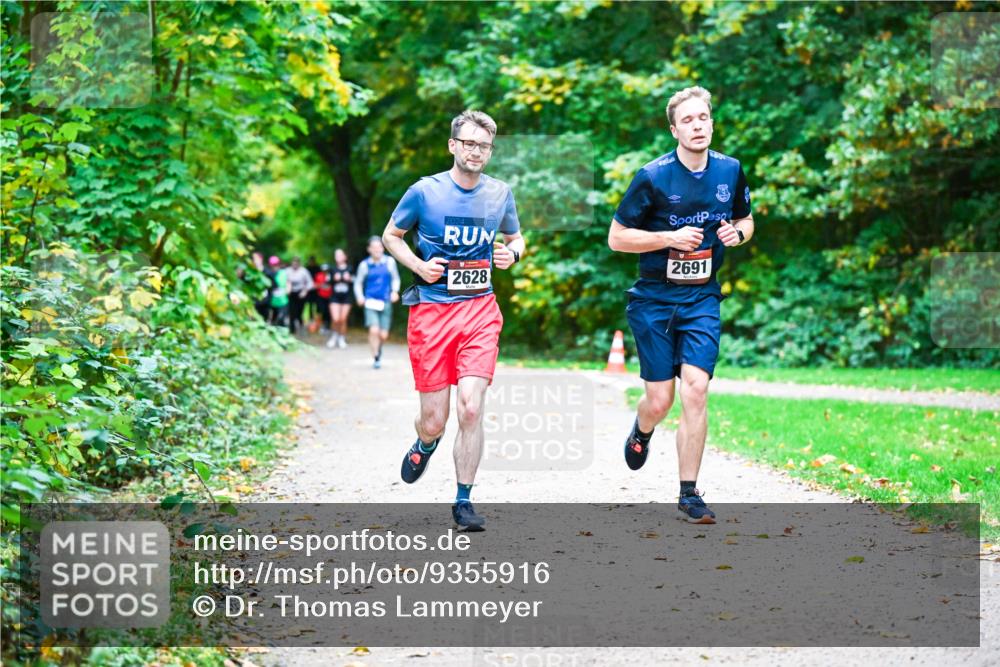 12.10.2025 - Bramfelder Halbmarathon 2025 Dr. Thomas Lammeyer http://msf.ph/oto/9355916 12.10.2025 10:55:14 Laufen 2024, 2628, 2691 meine-sportfotos.de
