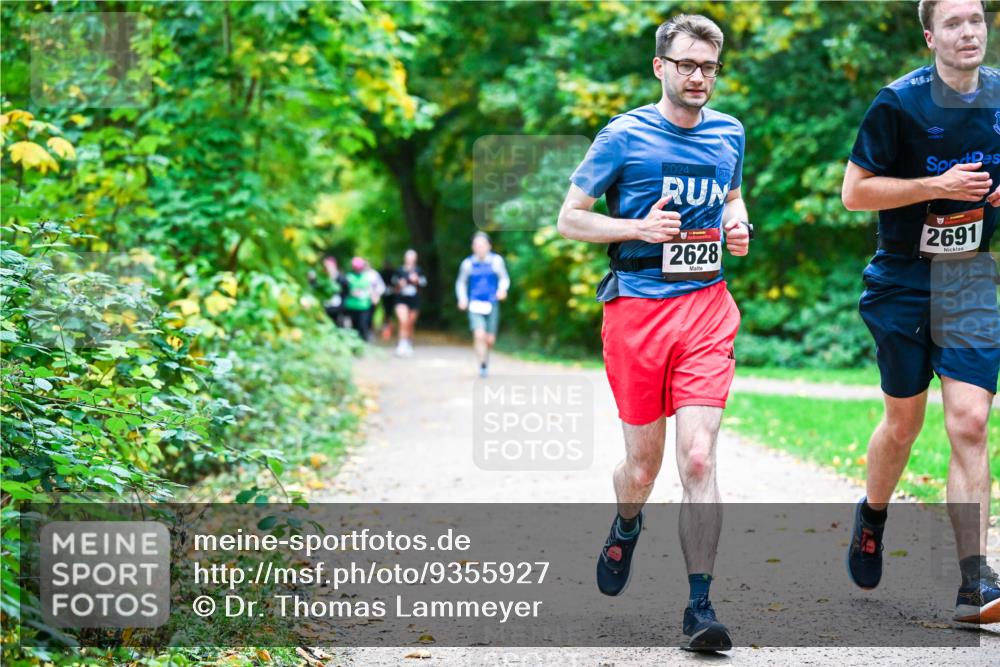 12.10.2025 - Bramfelder Halbmarathon 2025 Dr. Thomas Lammeyer http://msf.ph/oto/9355927 12.10.2025 10:55:16 Laufen 2024, 2628, 2691 meine-sportfotos.de
