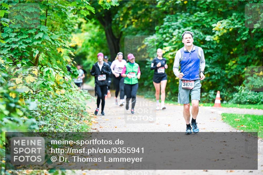 12.10.2025 - Bramfelder Halbmarathon 2025 Dr. Thomas Lammeyer http://msf.ph/oto/9355941 12.10.2025 10:55:20 Laufen 2629, 2478 meine-sportfotos.de