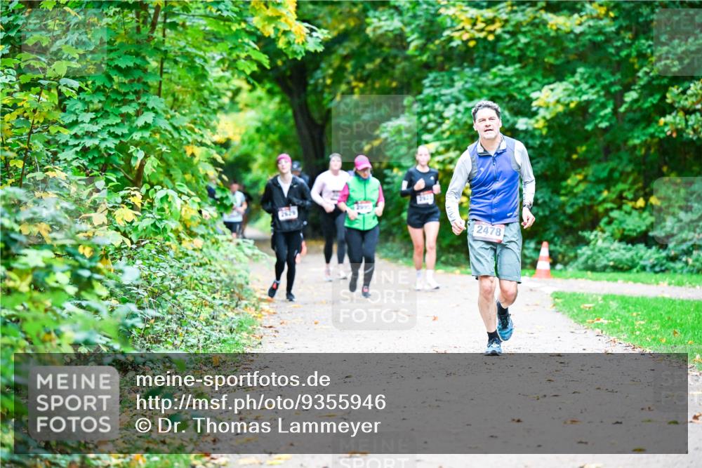 12.10.2025 - Bramfelder Halbmarathon 2025 Dr. Thomas Lammeyer http://msf.ph/oto/9355946 12.10.2025 10:55:21 Laufen 2629, 2478 meine-sportfotos.de