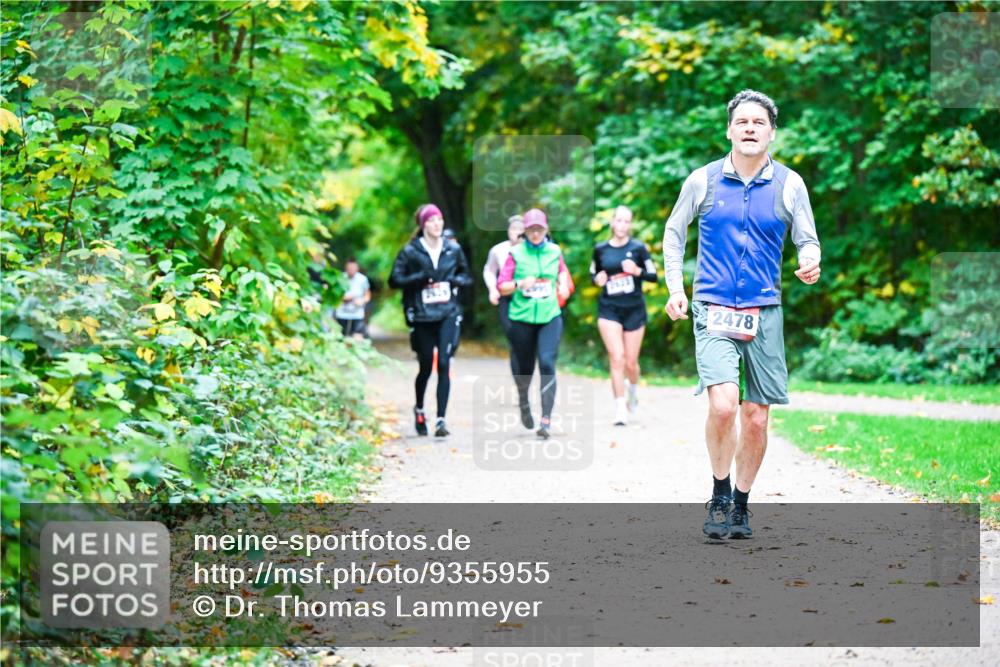 12.10.2025 - Bramfelder Halbmarathon 2025 Dr. Thomas Lammeyer http://msf.ph/oto/9355955 12.10.2025 10:55:22 Laufen 2478 meine-sportfotos.de