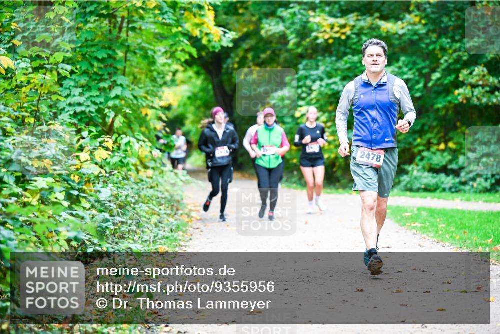 12.10.2025 - Bramfelder Halbmarathon 2025 Dr. Thomas Lammeyer http://msf.ph/oto/9355956 12.10.2025 10:55:22 Laufen 2478 meine-sportfotos.de