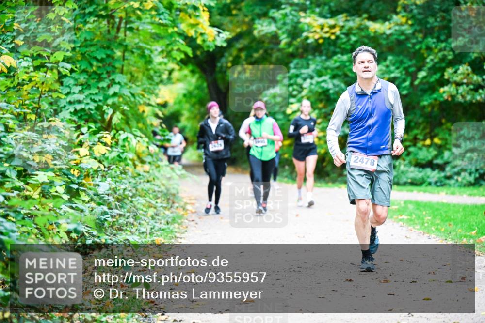 12.10.2025 - Bramfelder Halbmarathon 2025 Dr. Thomas Lammeyer http://msf.ph/oto/9355957 12.10.2025 10:55:23 Laufen 2478 meine-sportfotos.de