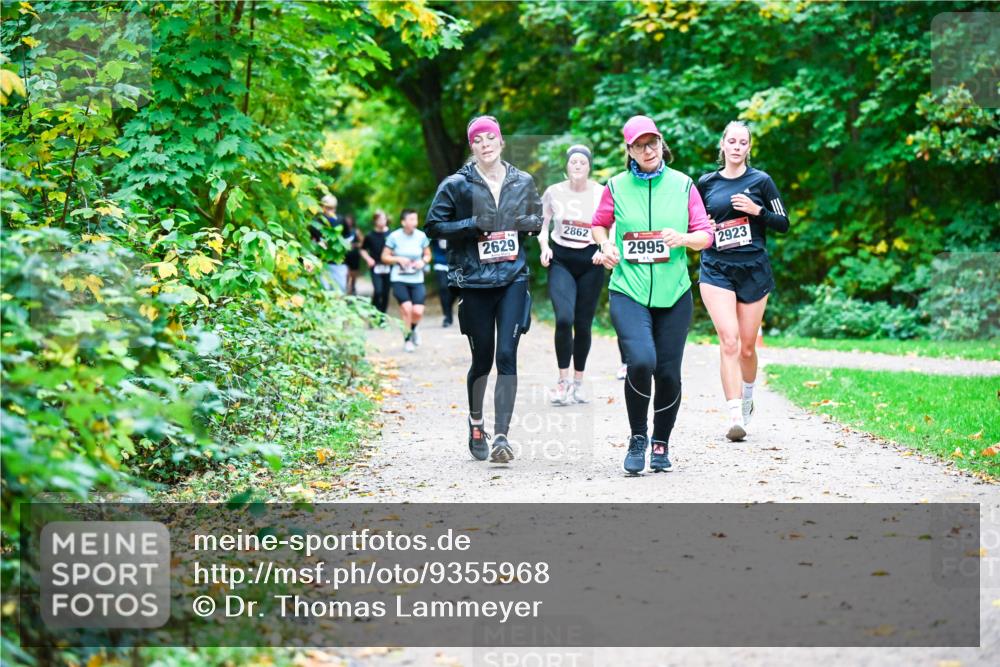 12.10.2025 - Bramfelder Halbmarathon 2025 Dr. Thomas Lammeyer http://msf.ph/oto/9355968 12.10.2025 10:55:25 Laufen 2629, 2862, 2995, 2923 meine-sportfotos.de