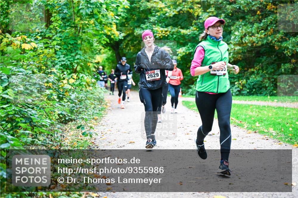 12.10.2025 - Bramfelder Halbmarathon 2025 Dr. Thomas Lammeyer http://msf.ph/oto/9355986 12.10.2025 10:55:28 Laufen 2629, 2394 meine-sportfotos.de