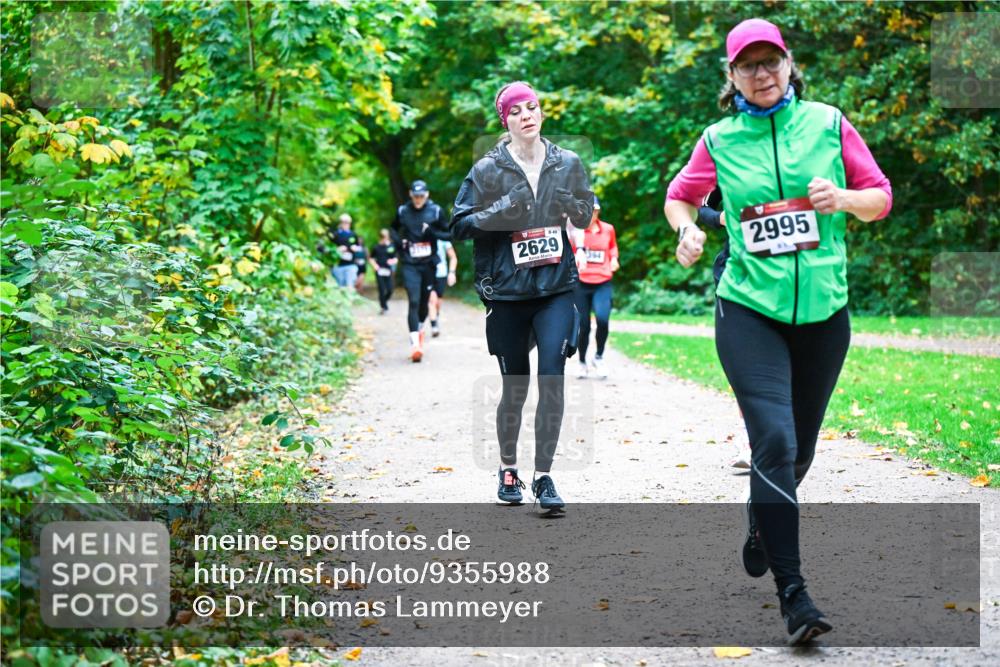 12.10.2025 - Bramfelder Halbmarathon 2025 Dr. Thomas Lammeyer http://msf.ph/oto/9355988 12.10.2025 10:55:28 Laufen 2629, 2995 meine-sportfotos.de