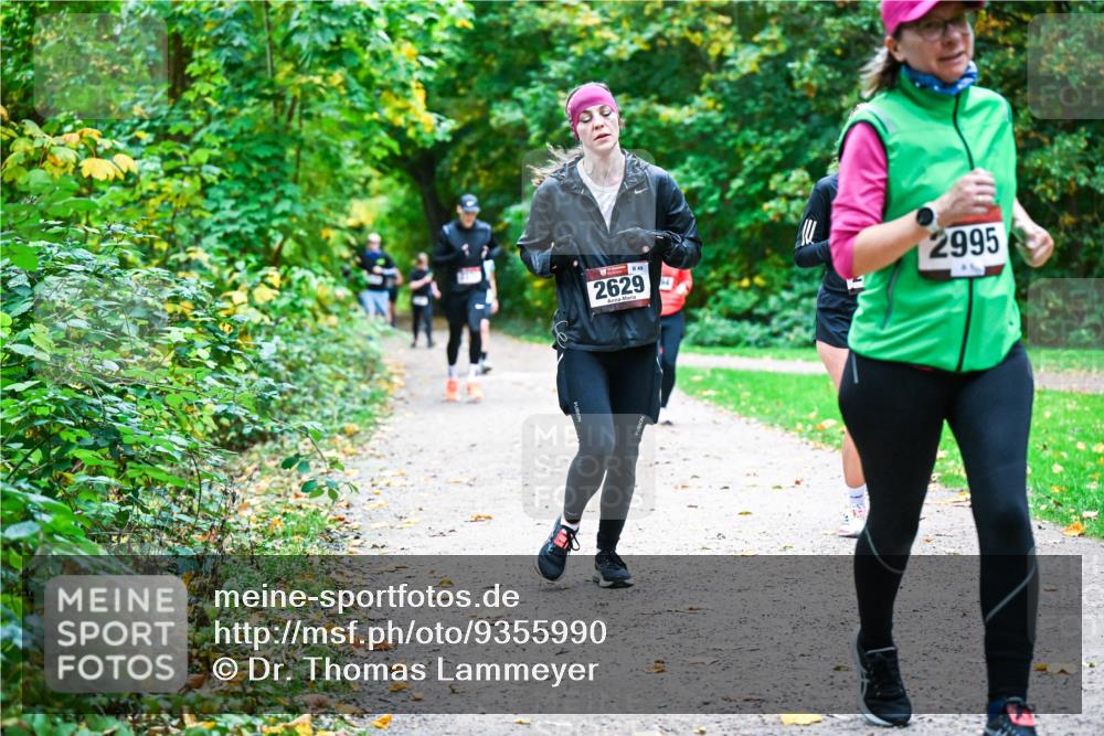 12.10.2025 - Bramfelder Halbmarathon 2025 Dr. Thomas Lammeyer http://msf.ph/oto/9355990 12.10.2025 10:55:28 Laufen 8, 49, 2629, 2995 meine-sportfotos.de
