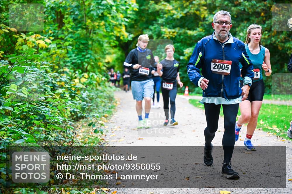 12.10.2025 - Bramfelder Halbmarathon 2025 Dr. Thomas Lammeyer http://msf.ph/oto/9356055 12.10.2025 10:55:42 Laufen 2101, 2005, 16 meine-sportfotos.de