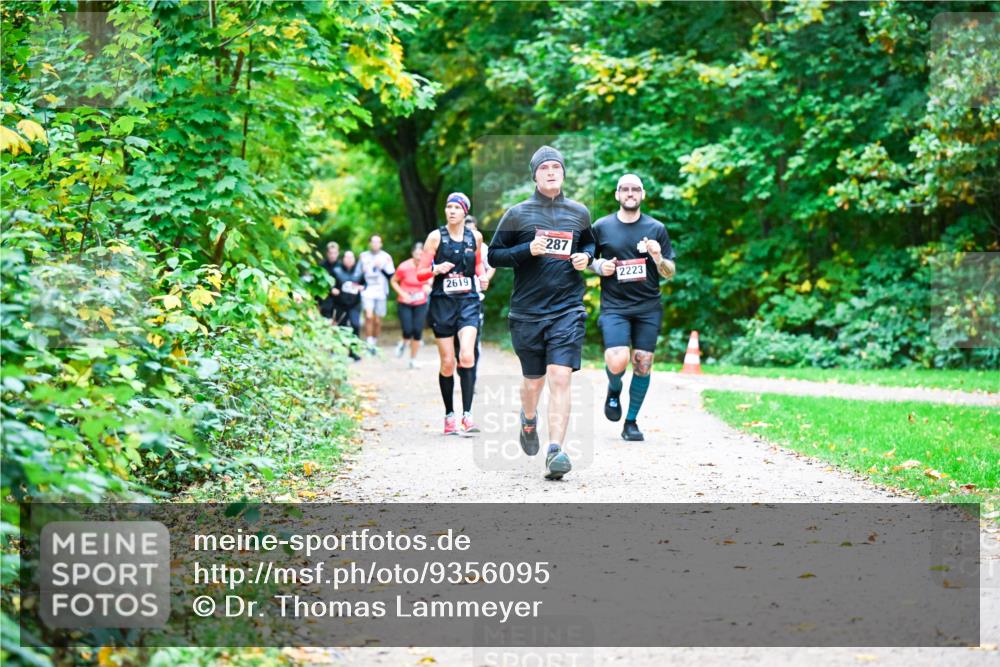 12.10.2025 - Bramfelder Halbmarathon 2025 Dr. Thomas Lammeyer http://msf.ph/oto/9356095 12.10.2025 10:55:50 Laufen 2619, 287, 2223 meine-sportfotos.de