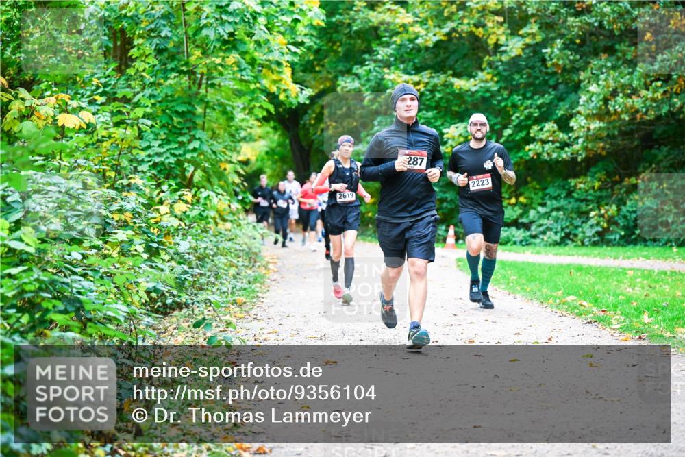 12.10.2025 - Bramfelder Halbmarathon 2025 Dr. Thomas Lammeyer http://msf.ph/oto/9356104 12.10.2025 10:55:51 Laufen 2619, 287, 2223 meine-sportfotos.de