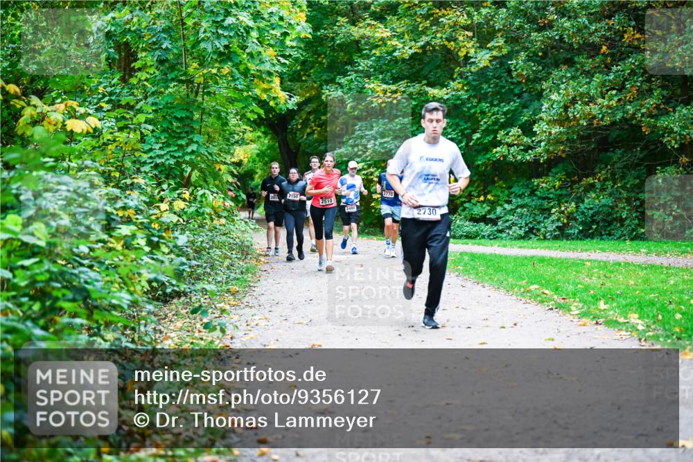 12.10.2025 - Bramfelder Halbmarathon 2025 Dr. Thomas Lammeyer http://msf.ph/oto/9356127 12.10.2025 10:55:56 Laufen 285, 2150, 2510, 2488, 2770, 2730 meine-sportfotos.de