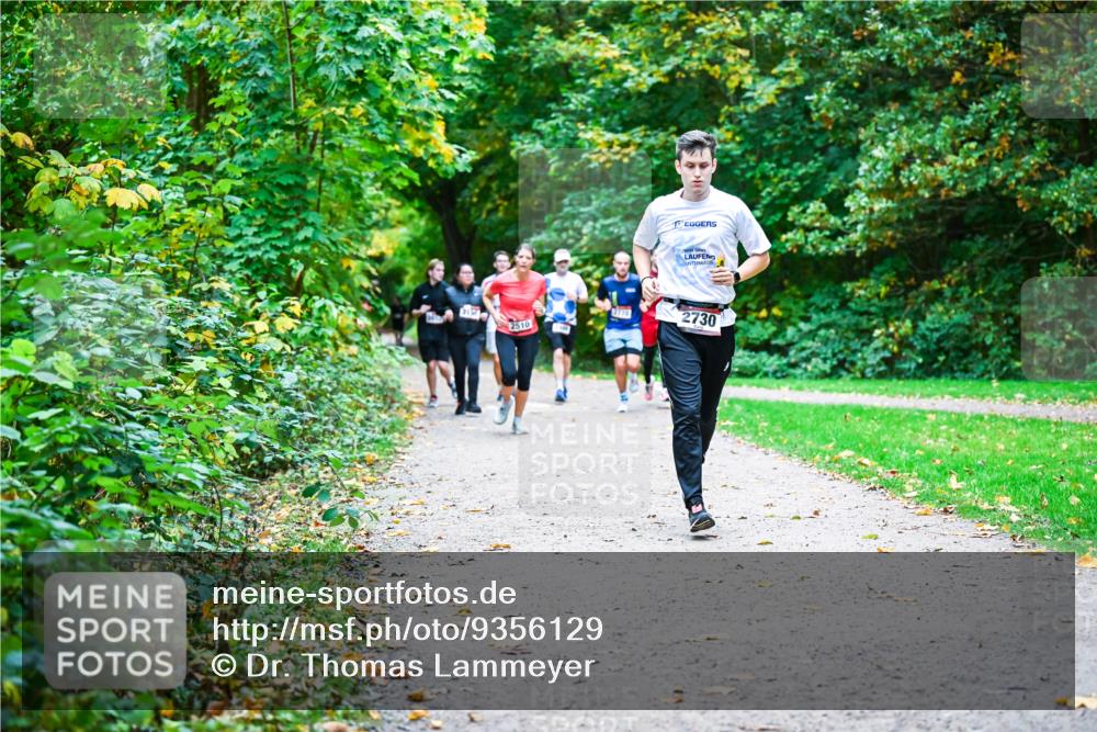 12.10.2025 - Bramfelder Halbmarathon 2025 Dr. Thomas Lammeyer http://msf.ph/oto/9356129 12.10.2025 10:55:56 Laufen 2510, 1770, 2730 meine-sportfotos.de