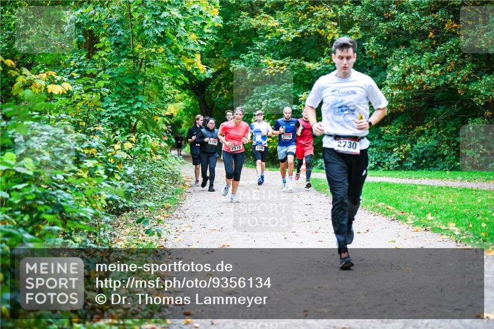 12.10.2025 - Bramfelder Halbmarathon 2025 Dr. Thomas Lammeyer http://msf.ph/oto/9356134 12.10.2025 10:55:57 Laufen 2150, 2510, 2488, 2770, 2730 meine-sportfotos.de