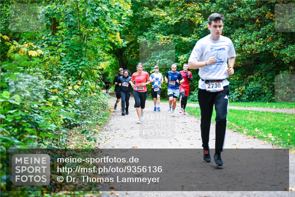 12.10.2025 - Bramfelder Halbmarathon 2025 Dr. Thomas Lammeyer http://msf.ph/oto/9356136 12.10.2025 10:55:57 Laufen 2150, 2770, 2510, 2730, 2488 meine-sportfotos.de