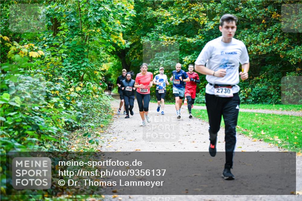 12.10.2025 - Bramfelder Halbmarathon 2025 Dr. Thomas Lammeyer http://msf.ph/oto/9356137 12.10.2025 10:55:58 Laufen 2150, 2510, 2488, 2770, 2730 meine-sportfotos.de