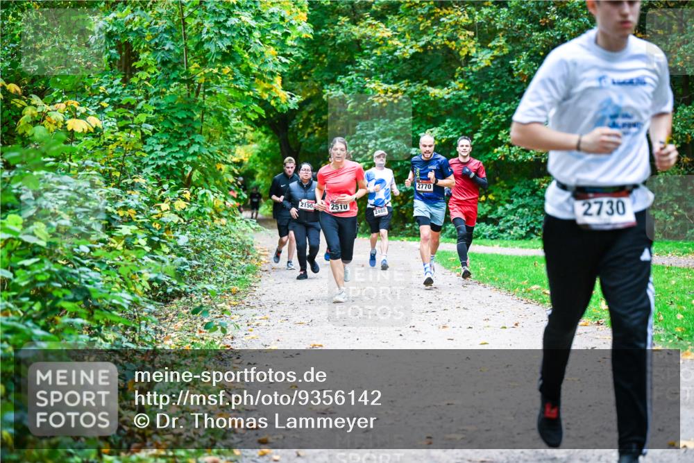 12.10.2025 - Bramfelder Halbmarathon 2025 Dr. Thomas Lammeyer http://msf.ph/oto/9356142 12.10.2025 10:55:58 Laufen 2150, 2510, 2488, 2770, 2730 meine-sportfotos.de