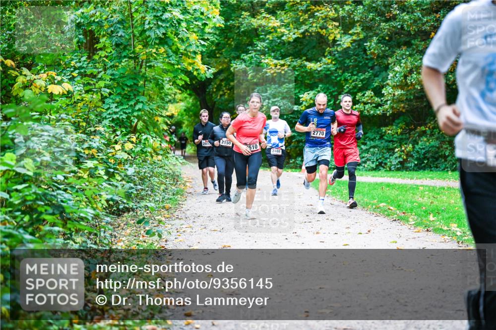 12.10.2025 - Bramfelder Halbmarathon 2025 Dr. Thomas Lammeyer http://msf.ph/oto/9356145 12.10.2025 10:55:59 Laufen 285, 2150, 510, 2488, 2770 meine-sportfotos.de