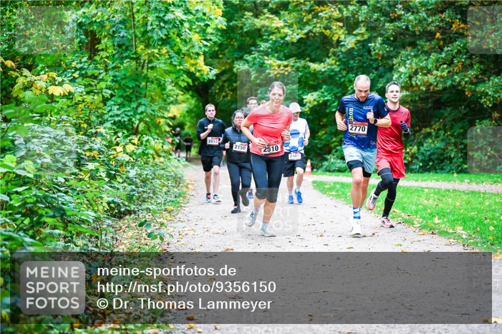 12.10.2025 - Bramfelder Halbmarathon 2025 Dr. Thomas Lammeyer http://msf.ph/oto/9356150 12.10.2025 10:55:59 Laufen 2853, 2150, 2510, 2488, 21092025, 2770 meine-sportfotos.de