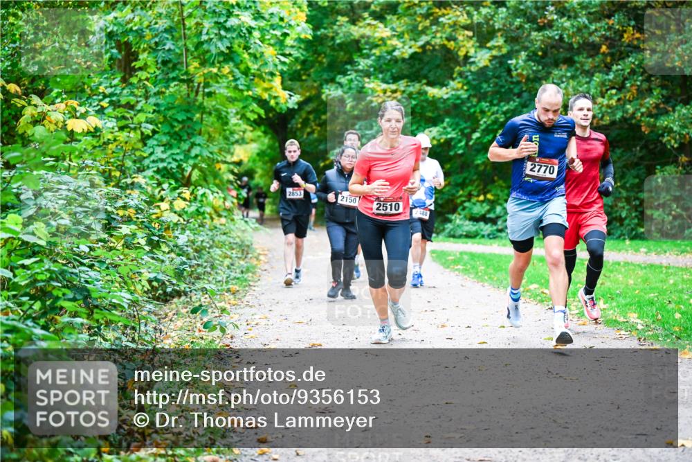 12.10.2025 - Bramfelder Halbmarathon 2025 Dr. Thomas Lammeyer http://msf.ph/oto/9356153 12.10.2025 10:56:00 Laufen 2853, 2150, 2510, 2488, 2770 meine-sportfotos.de