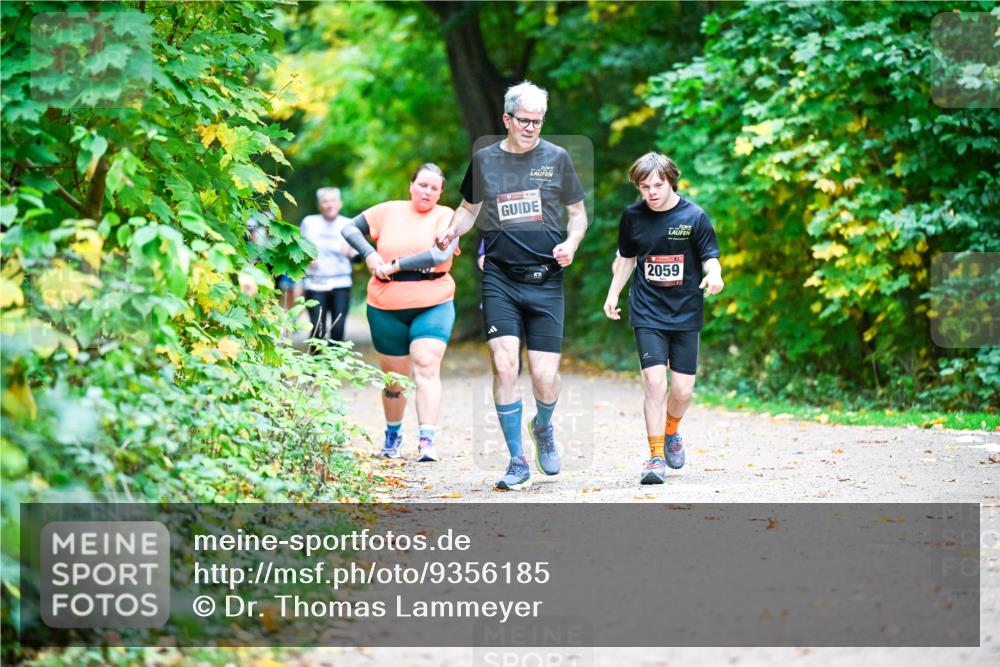 12.10.2025 - Bramfelder Halbmarathon 2025 Dr. Thomas Lammeyer http://msf.ph/oto/9356185 12.10.2025 10:56:15 Laufen 154, 0, 2059 meine-sportfotos.de