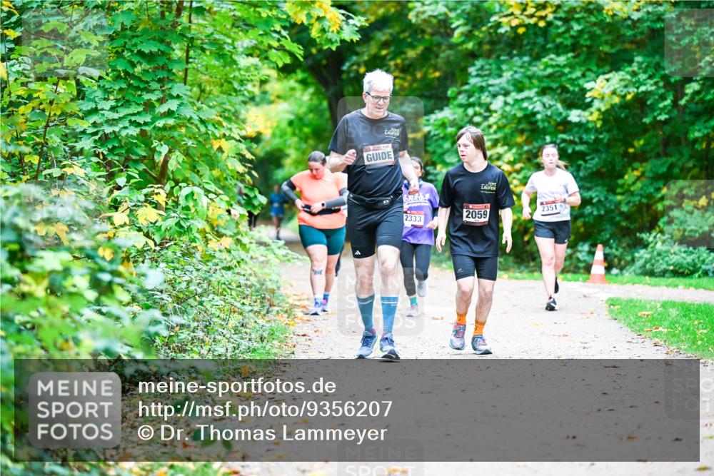 12.10.2025 - Bramfelder Halbmarathon 2025 Dr. Thomas Lammeyer http://msf.ph/oto/9356207 12.10.2025 10:56:19 Laufen 2333, 2059, 2351 meine-sportfotos.de