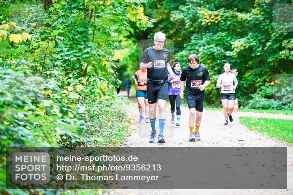 12.10.2025 - Bramfelder Halbmarathon 2025 Dr. Thomas Lammeyer http://msf.ph/oto/9356213 12.10.2025 10:56:19 Laufen 2333, 2059, 2351 meine-sportfotos.de