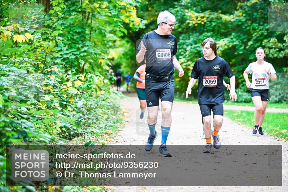 12.10.2025 - Bramfelder Halbmarathon 2025 Dr. Thomas Lammeyer http://msf.ph/oto/9356230 12.10.2025 10:56:22 Laufen 2059, 2351 meine-sportfotos.de