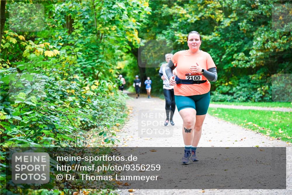 12.10.2025 - Bramfelder Halbmarathon 2025 Dr. Thomas Lammeyer http://msf.ph/oto/9356259 12.10.2025 10:56:27 Laufen 2660, 2100 meine-sportfotos.de