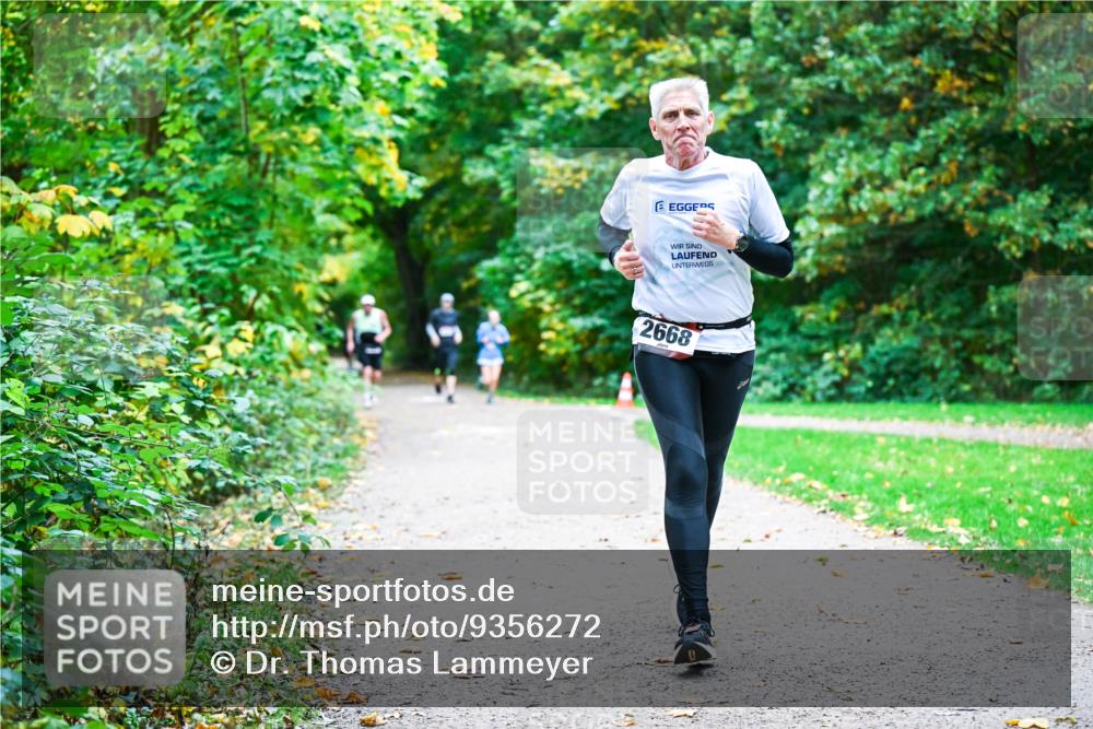12.10.2025 - Bramfelder Halbmarathon 2025 Dr. Thomas Lammeyer http://msf.ph/oto/9356272 12.10.2025 10:56:30 Laufen 2668 meine-sportfotos.de