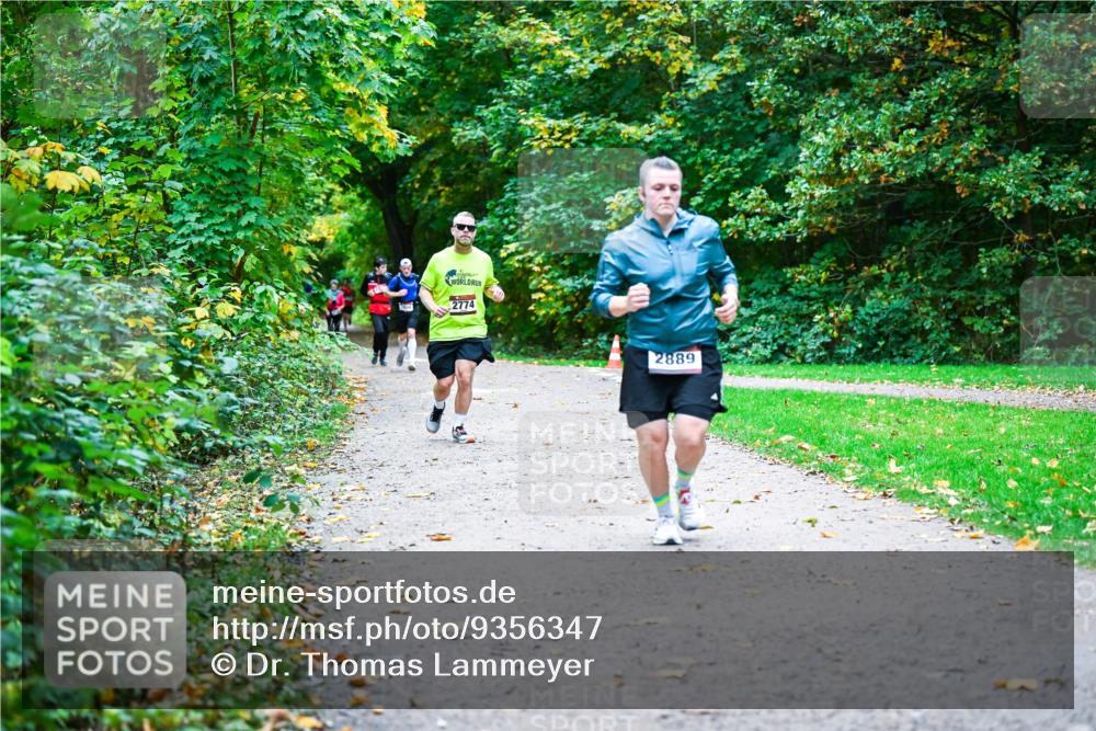 12.10.2025 - Bramfelder Halbmarathon 2025 Dr. Thomas Lammeyer http://msf.ph/oto/9356347 12.10.2025 10:56:52 Laufen 2774, 2889 meine-sportfotos.de