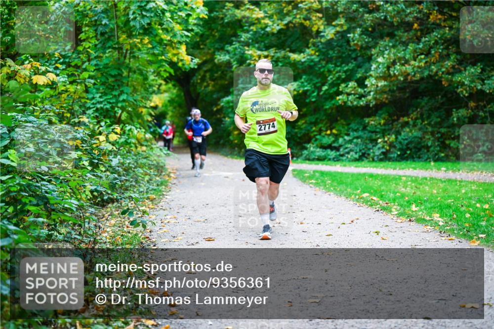 12.10.2025 - Bramfelder Halbmarathon 2025 Dr. Thomas Lammeyer http://msf.ph/oto/9356361 12.10.2025 10:56:55 Laufen 2774 meine-sportfotos.de