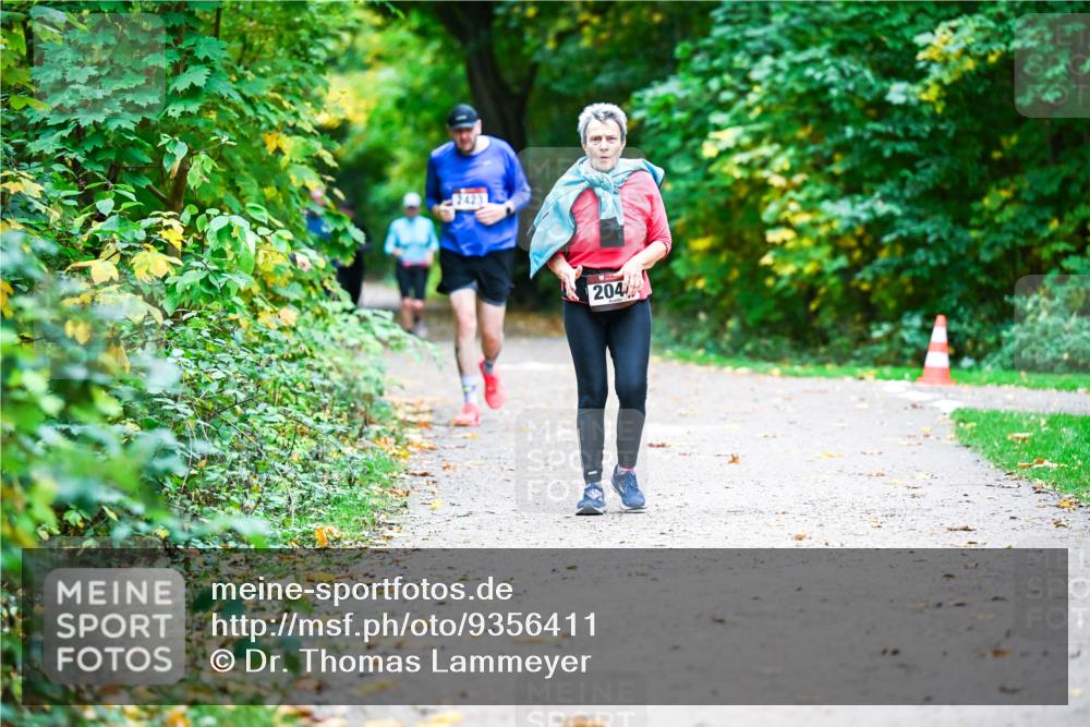 12.10.2025 - Bramfelder Halbmarathon 2025 Dr. Thomas Lammeyer http://msf.ph/oto/9356411 12.10.2025 10:57:08 Laufen 204 meine-sportfotos.de