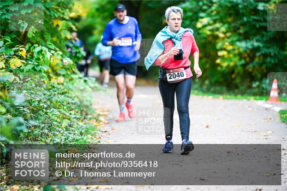 12.10.2025 - Bramfelder Halbmarathon 2025 Dr. Thomas Lammeyer http://msf.ph/oto/9356418 12.10.2025 10:57:09 Laufen 2040 meine-sportfotos.de