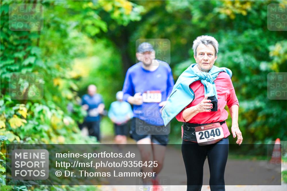 12.10.2025 - Bramfelder Halbmarathon 2025 Dr. Thomas Lammeyer http://msf.ph/oto/9356425 12.10.2025 10:57:11 Laufen 34, 2040 meine-sportfotos.de