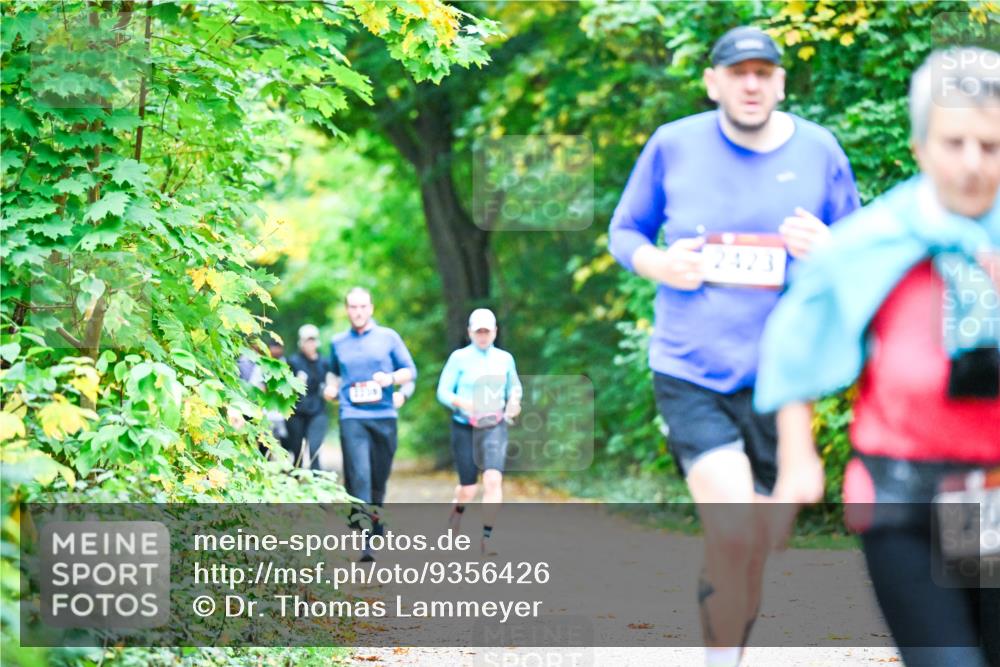 12.10.2025 - Bramfelder Halbmarathon 2025 Dr. Thomas Lammeyer http://msf.ph/oto/9356426 12.10.2025 10:57:13 Laufen 423, 21 meine-sportfotos.de