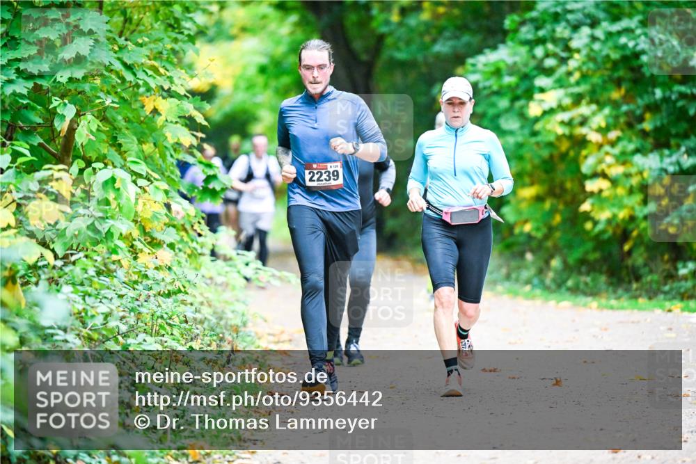 12.10.2025 - Bramfelder Halbmarathon 2025 Dr. Thomas Lammeyer http://msf.ph/oto/9356442 12.10.2025 10:57:17 Laufen 120, 2239 meine-sportfotos.de