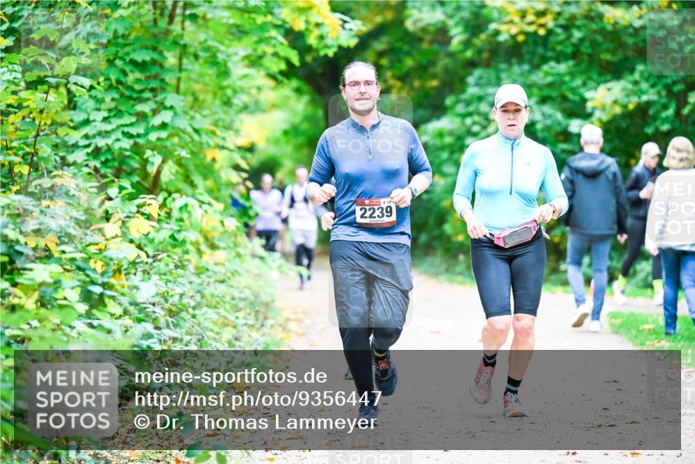 12.10.2025 - Bramfelder Halbmarathon 2025 Dr. Thomas Lammeyer http://msf.ph/oto/9356447 12.10.2025 10:57:20 Laufen 120, 2239 meine-sportfotos.de