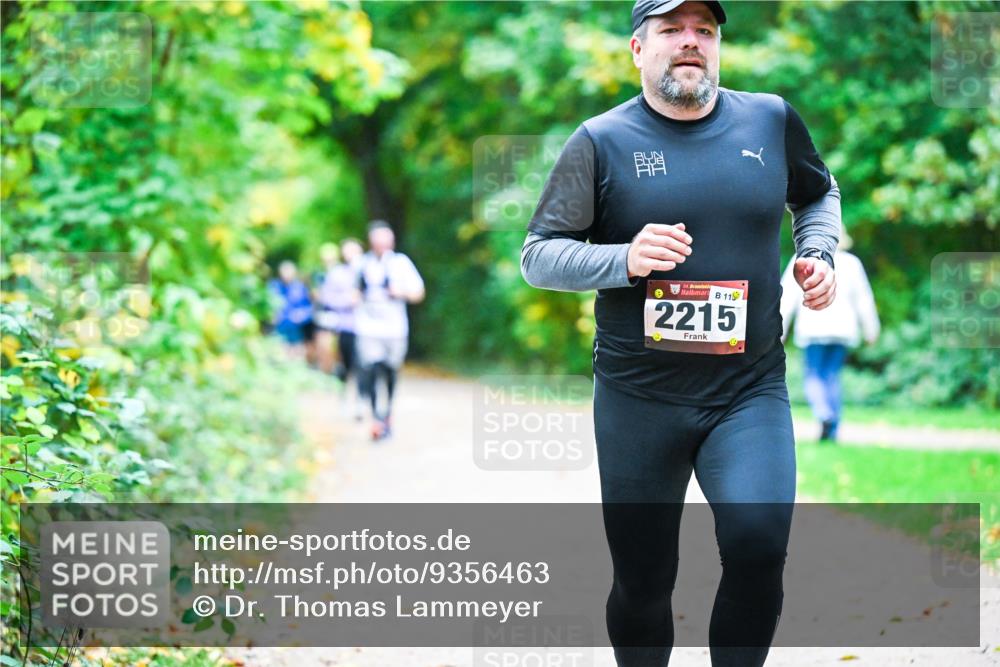 12.10.2025 - Bramfelder Halbmarathon 2025 Dr. Thomas Lammeyer http://msf.ph/oto/9356463 12.10.2025 10:57:24 Laufen 34, 11, 2215 meine-sportfotos.de