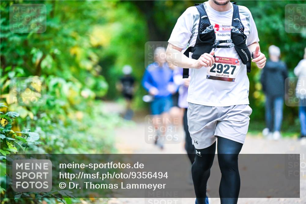 12.10.2025 - Bramfelder Halbmarathon 2025 Dr. Thomas Lammeyer http://msf.ph/oto/9356494 12.10.2025 10:57:30 Laufen 2927, 8 meine-sportfotos.de