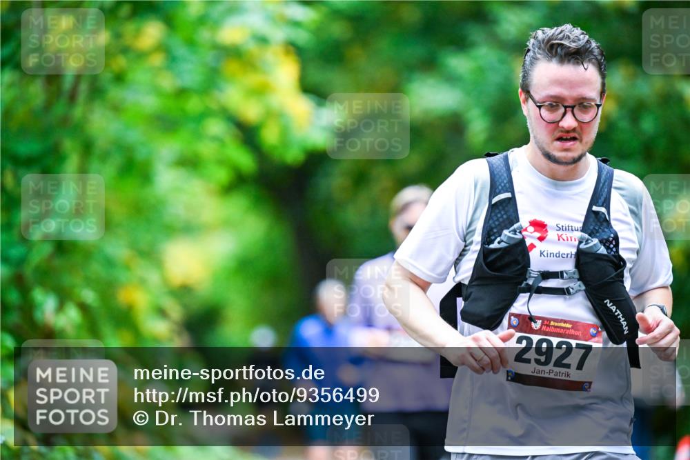 12.10.2025 - Bramfelder Halbmarathon 2025 Dr. Thomas Lammeyer http://msf.ph/oto/9356499 12.10.2025 10:57:31 Laufen 34, 2927 meine-sportfotos.de