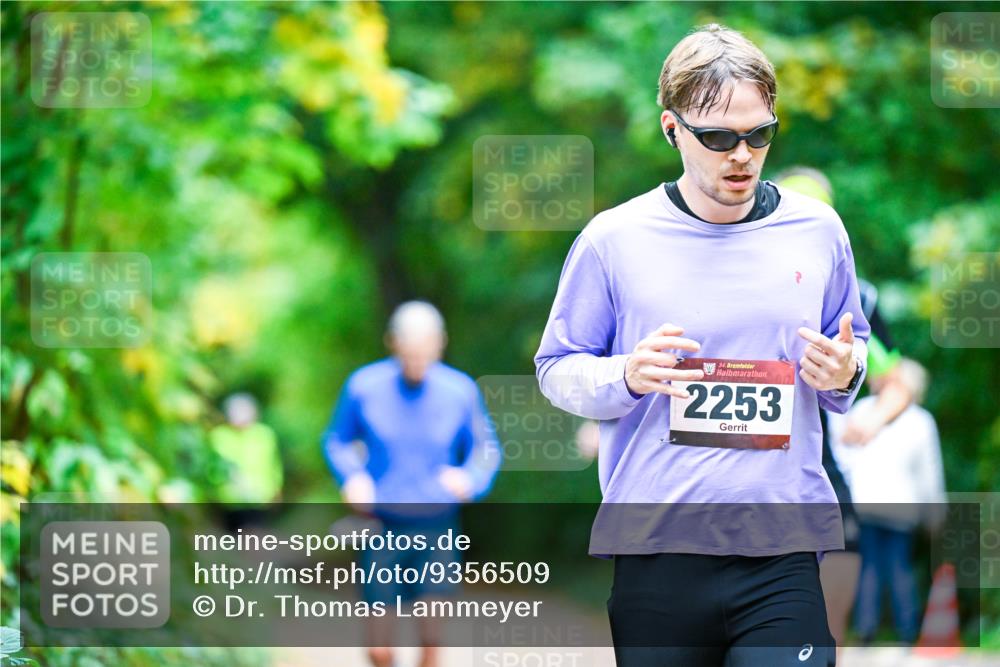 12.10.2025 - Bramfelder Halbmarathon 2025 Dr. Thomas Lammeyer http://msf.ph/oto/9356509 12.10.2025 10:57:33 Laufen 34, 2253 meine-sportfotos.de