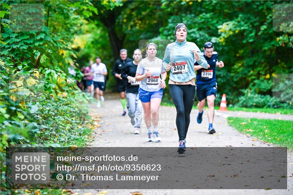 12.10.2025 - Bramfelder Halbmarathon 2025 Dr. Thomas Lammeyer http://msf.ph/oto/9356623 12.10.2025 10:58:15 Laufen 2968, 2407, 132, 2496 meine-sportfotos.de