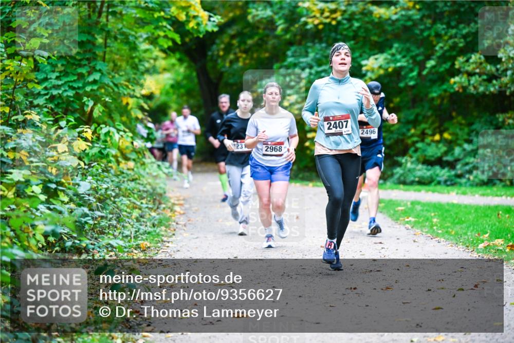 12.10.2025 - Bramfelder Halbmarathon 2025 Dr. Thomas Lammeyer http://msf.ph/oto/9356627 12.10.2025 10:58:16 Laufen 231, 2968, 2407, 132, 2496 meine-sportfotos.de