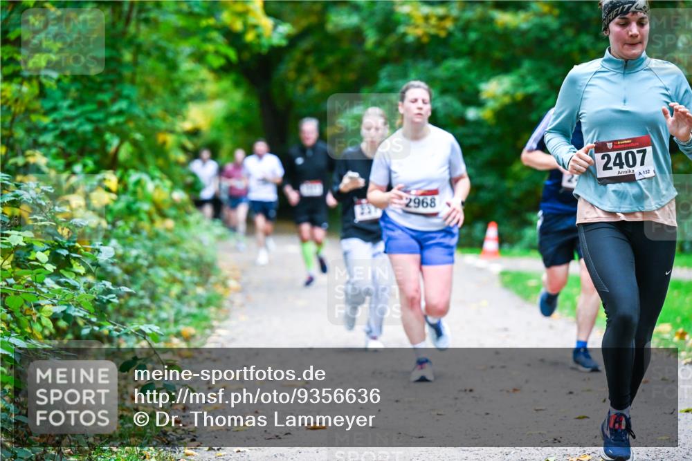 12.10.2025 - Bramfelder Halbmarathon 2025 Dr. Thomas Lammeyer http://msf.ph/oto/9356636 12.10.2025 10:58:17 Laufen 2968, 34, 2407, 132 meine-sportfotos.de