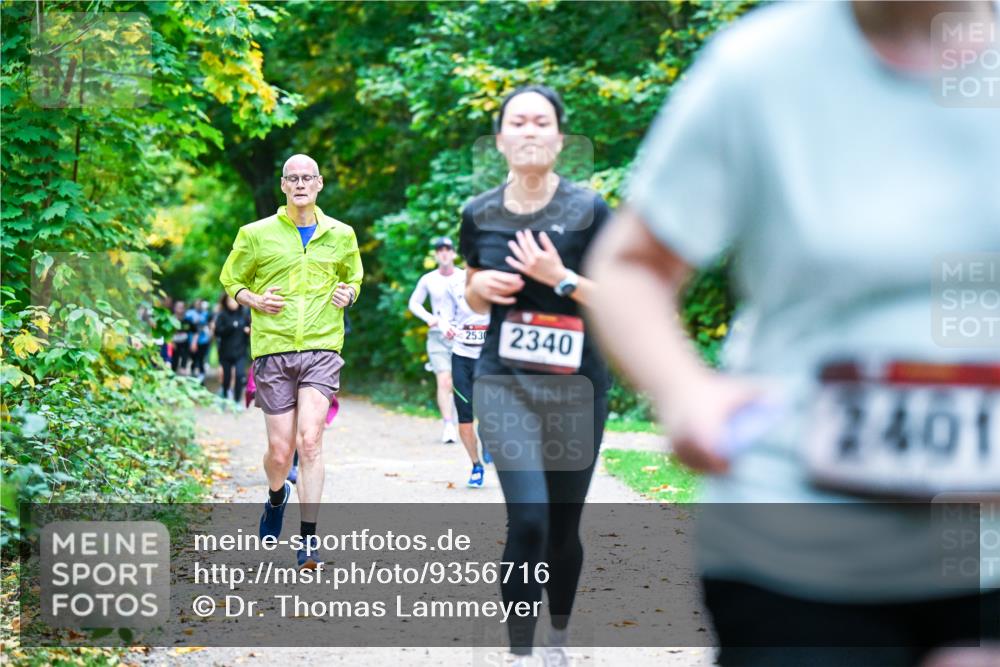 12.10.2025 - Bramfelder Halbmarathon 2025 Dr. Thomas Lammeyer http://msf.ph/oto/9356716 12.10.2025 10:58:34 Laufen 252340, 401 meine-sportfotos.de
